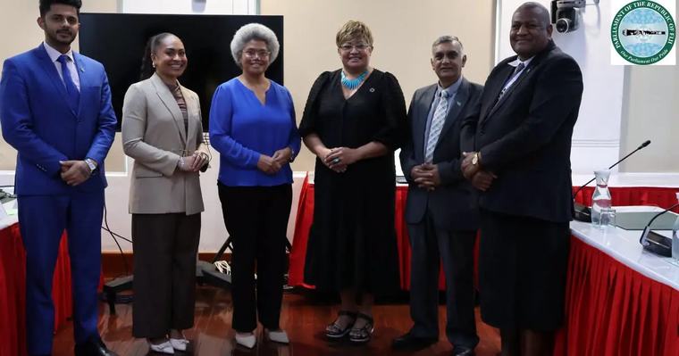 Mother-daughter team urges Parliament to delay Aust treaty vote